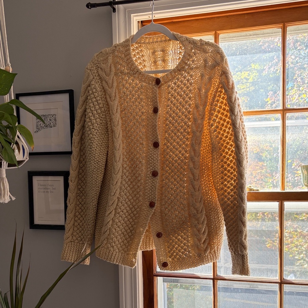 Vintage oversized Cable Knit Cream Sweater